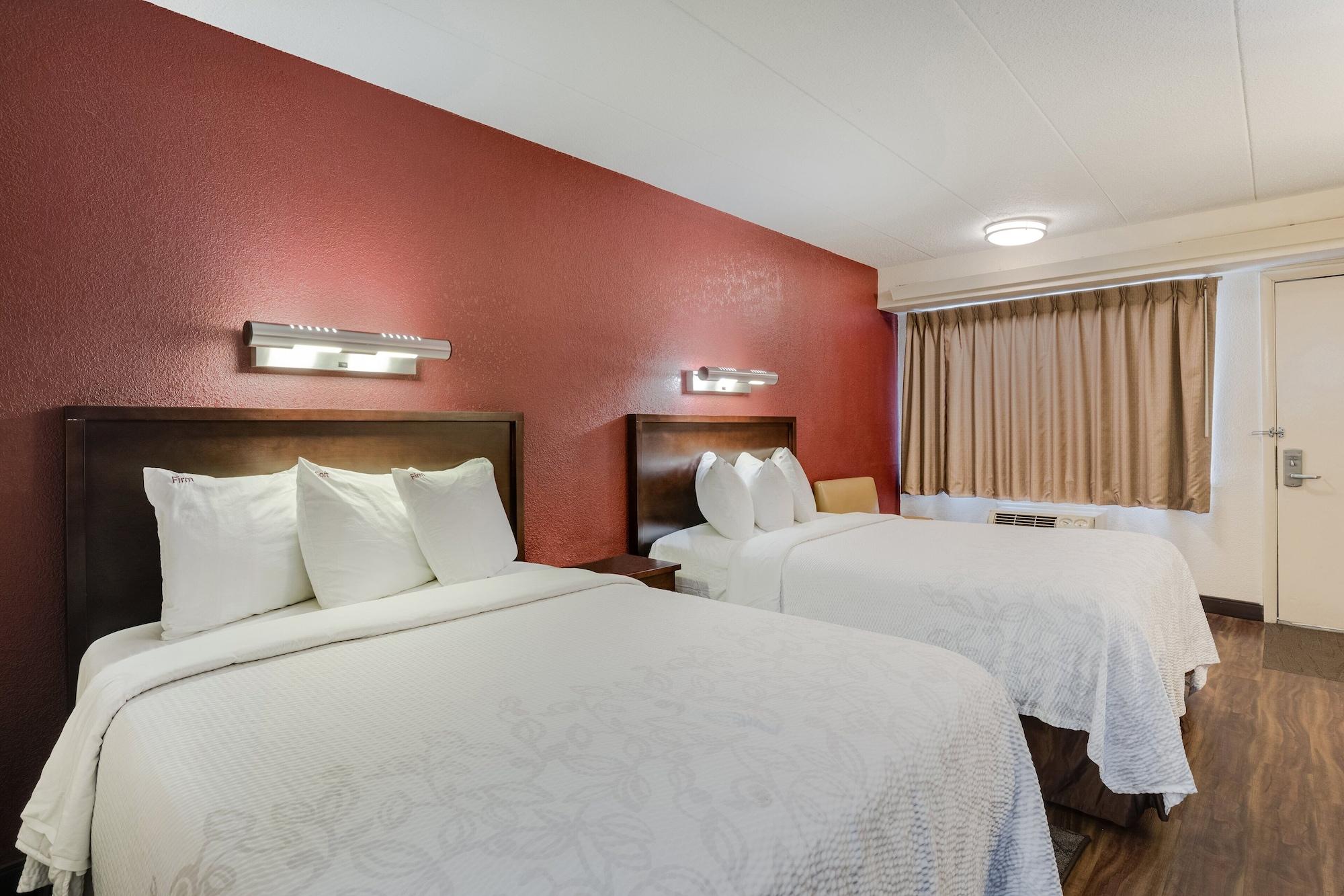 Hotel Super 8 By Wyndham Deerfield - Northbrook Zewnętrze zdjęcie
