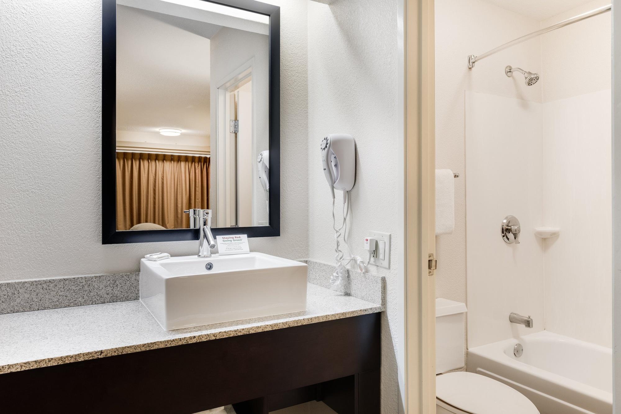 Hotel Super 8 By Wyndham Deerfield - Northbrook Zewnętrze zdjęcie