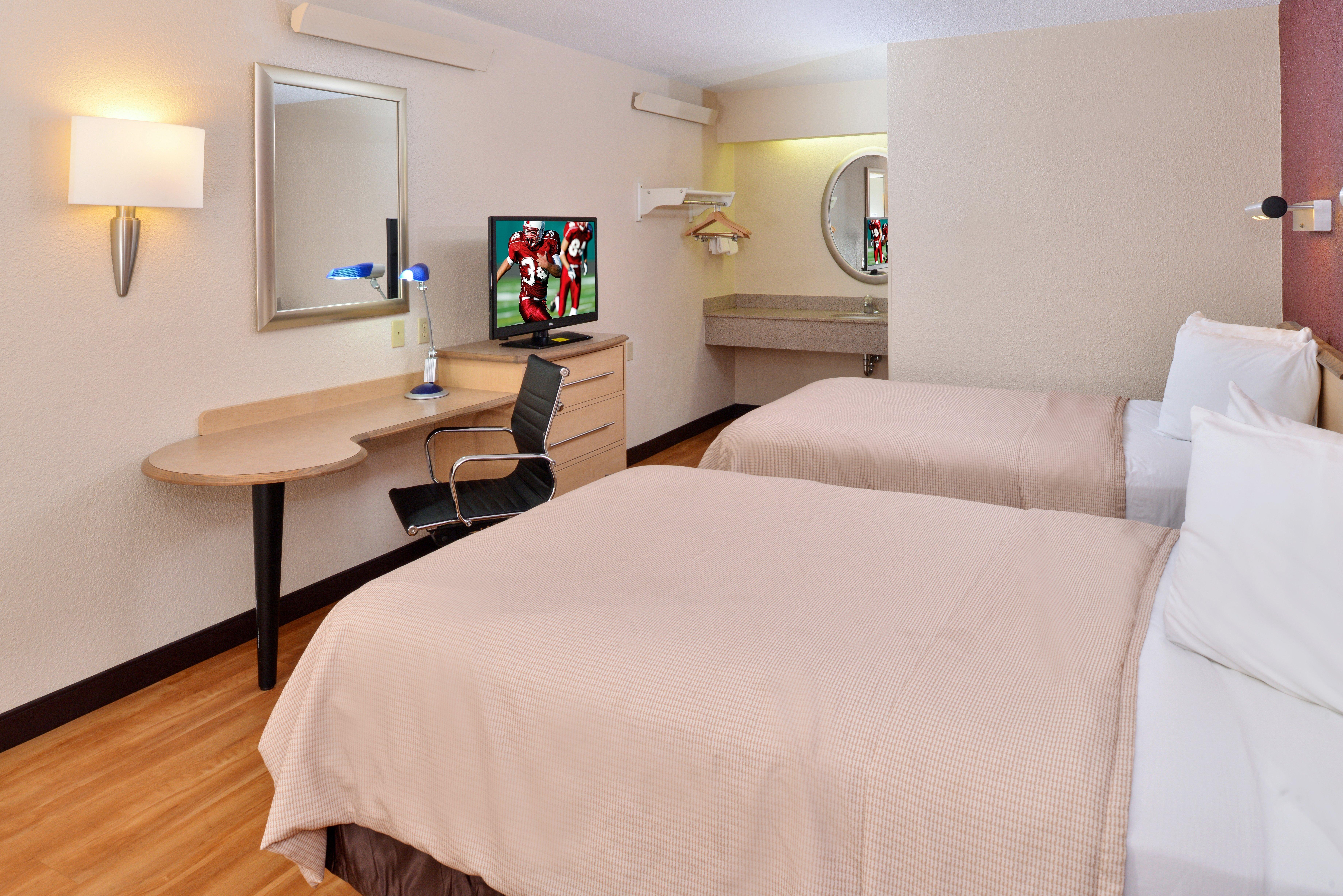 Hotel Super 8 By Wyndham Deerfield - Northbrook Zewnętrze zdjęcie