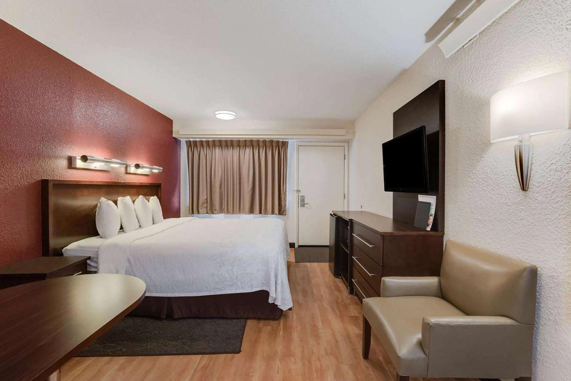 Hotel Super 8 By Wyndham Deerfield - Northbrook Zewnętrze zdjęcie
