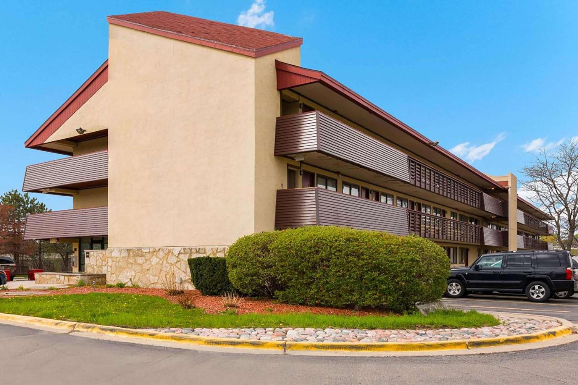 Hotel Super 8 By Wyndham Deerfield - Northbrook Zewnętrze zdjęcie